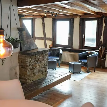 Charmante Fachwerk Mit Terrasse In Der Altstadt