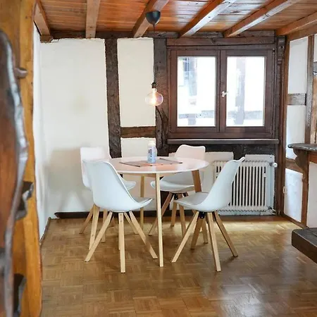 Charmante Fachwerk Mit Terrasse In Der Altstadt 科布倫茨