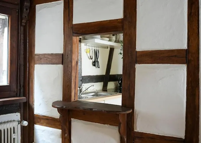 Charmante Fachwerk Mit Terrasse In Der Altstadt דירה קובלנץ