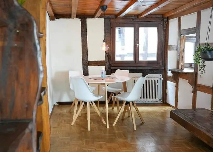 Charmante Fachwerk Mit Terrasse In Der Altstadt コブレンツ